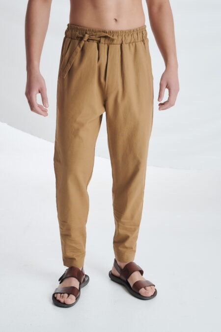 LINEN PANTS WITH A TIE ON THE SIDE